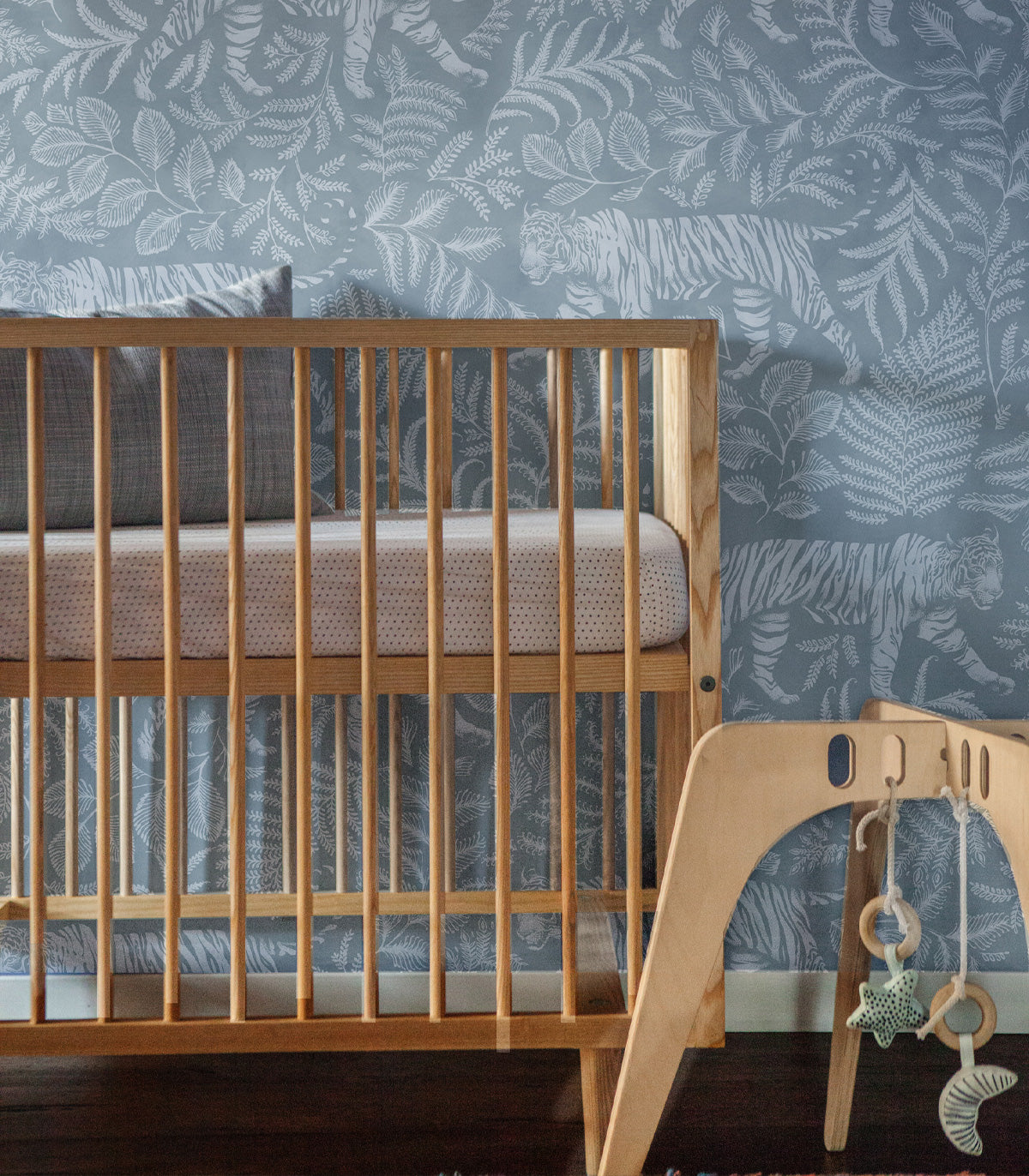 Tapeta Camouflaged Tiger Blue