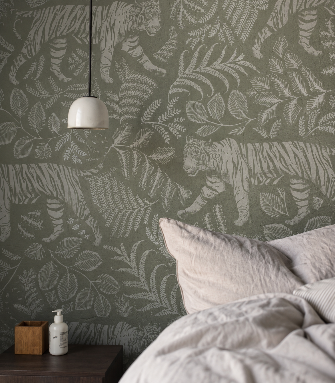 Tapeta Camouflaged Tiger Light Green