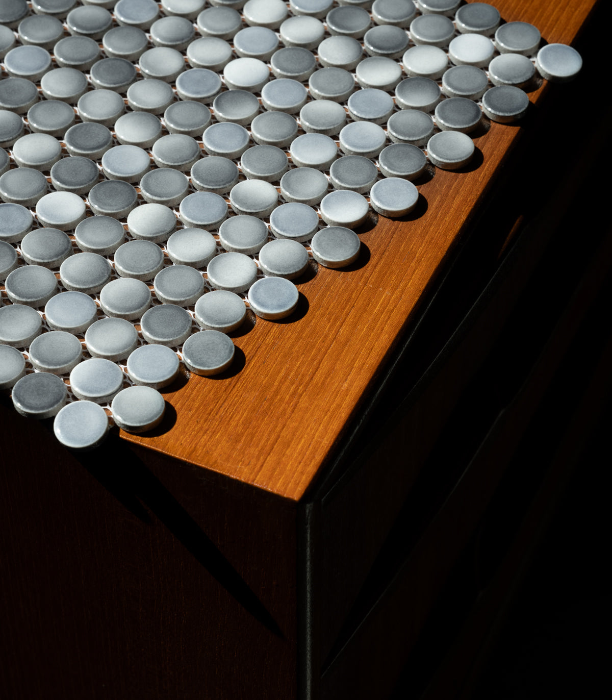 Penny dots multi gray gloss mosaic