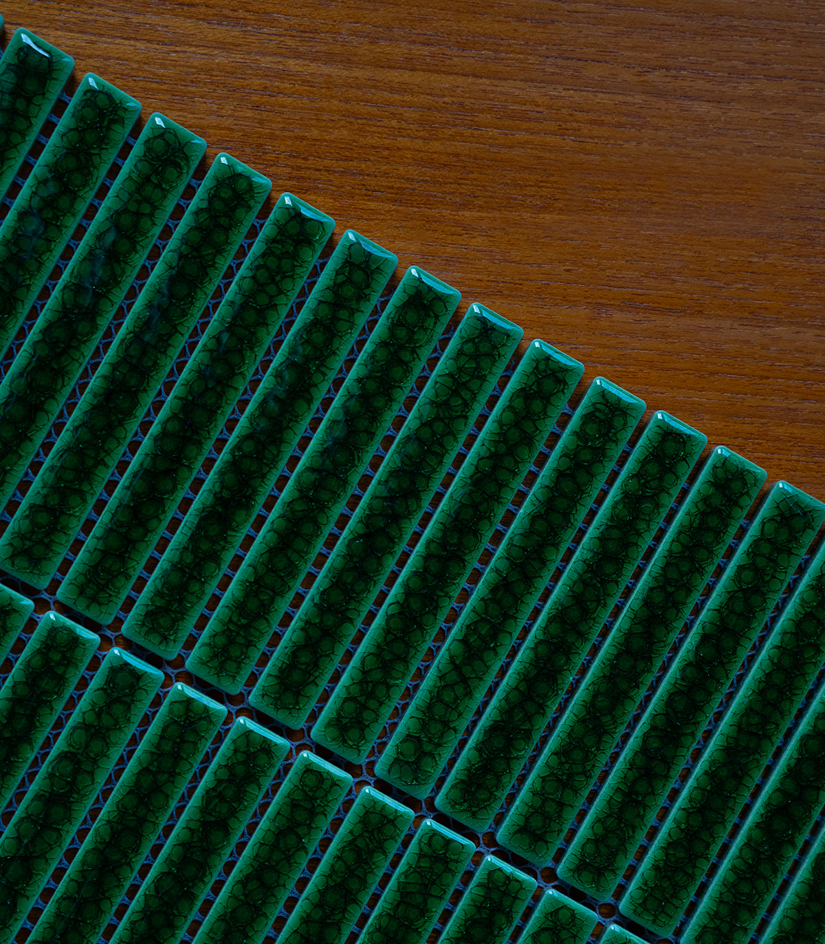 Mini piano green crackle mosaic