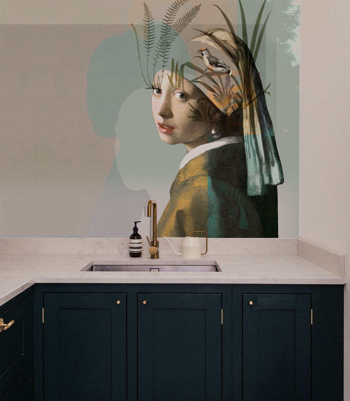 Tapeta Nature girl with the pearl