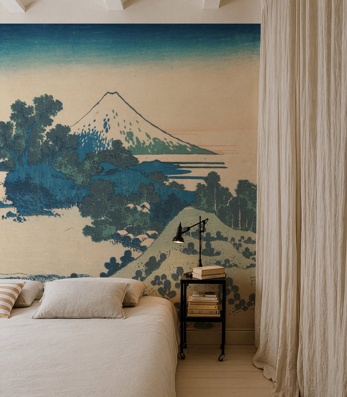 Tapeta Soft Mist of Fuji - Wallcolors®