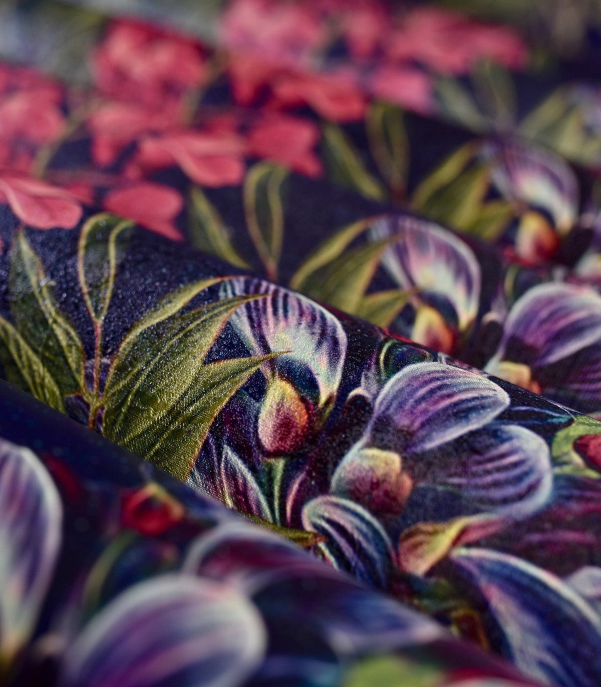 Tapeta Acacia Dark Blue - Wallcolors®