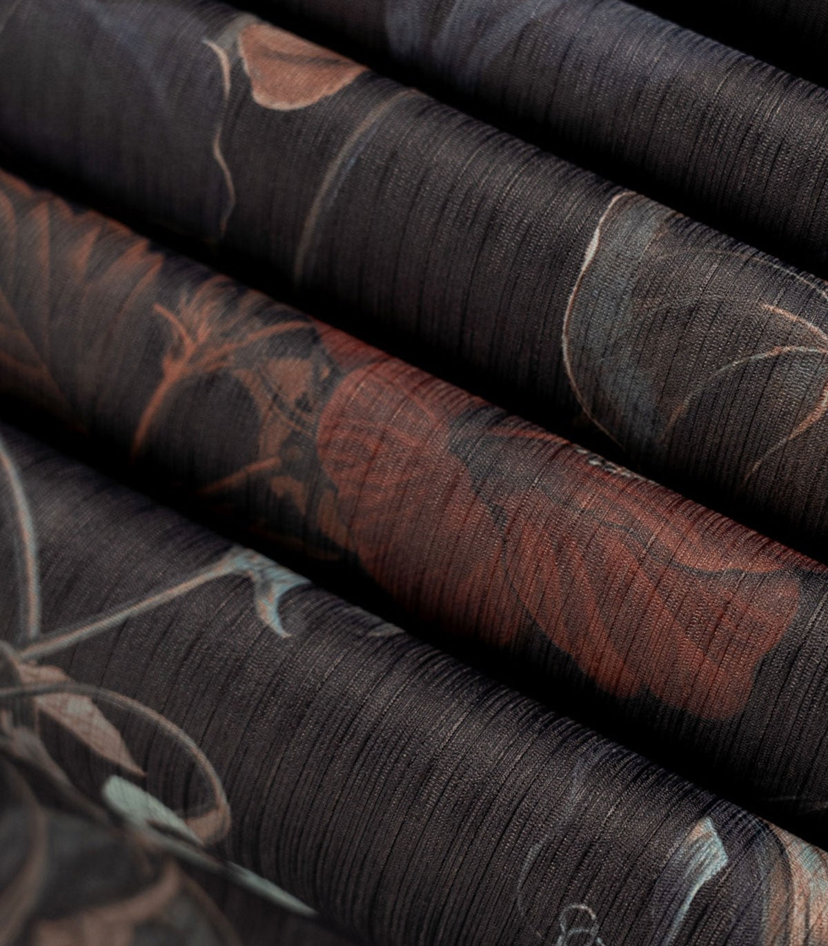 Botanic Black Wallpaper