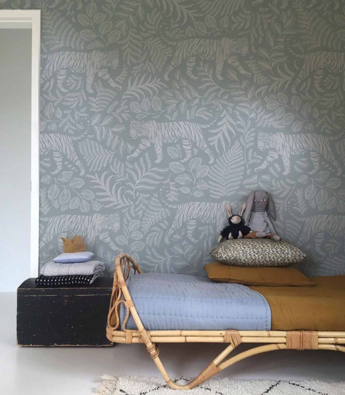 Tapeta Camouflaged Tiger Blue - Wallcolors®