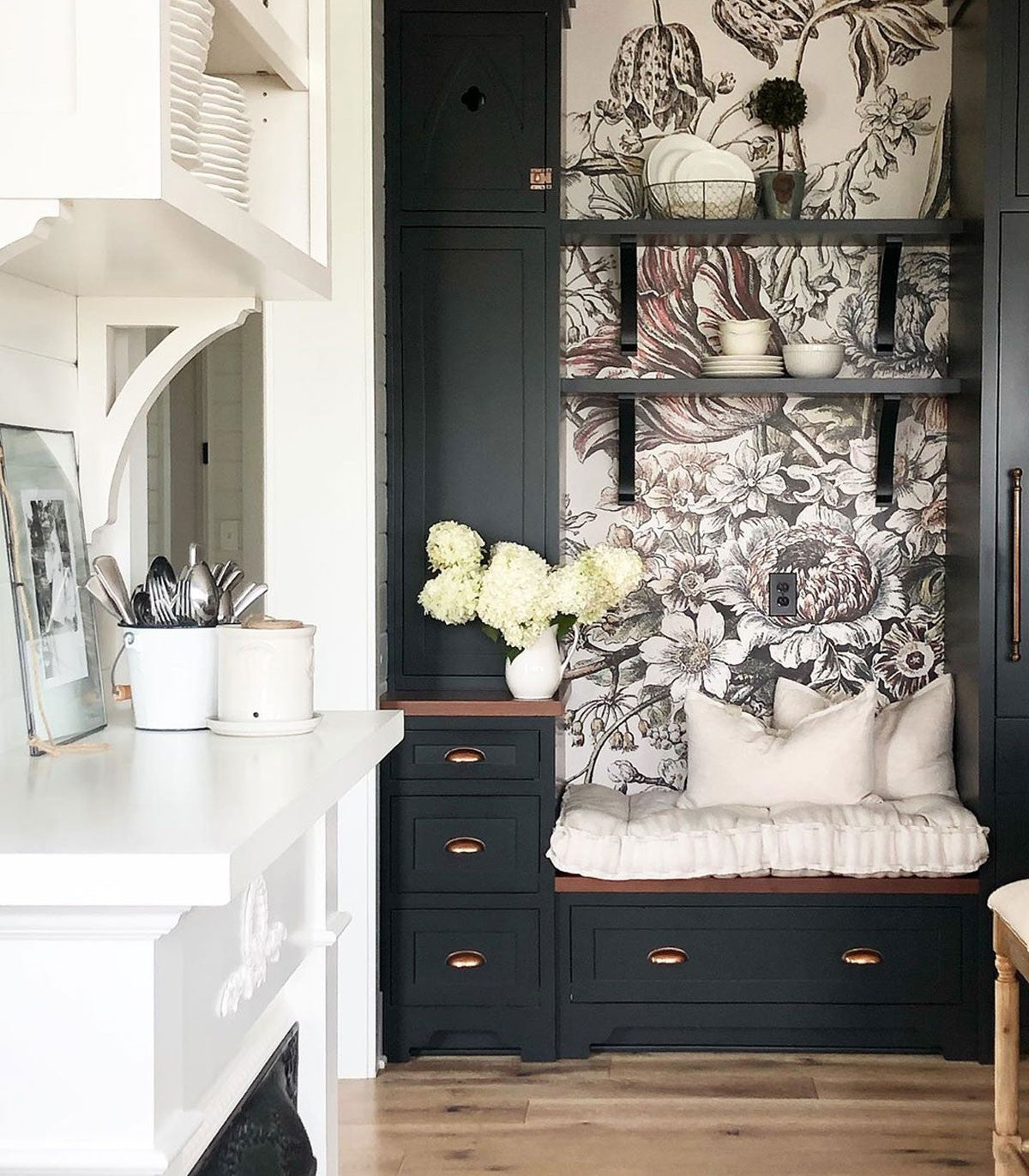 Floral Poem Wallpaper