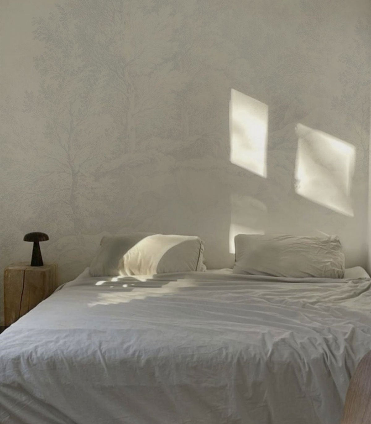 Tapeta Whispering Trees blue