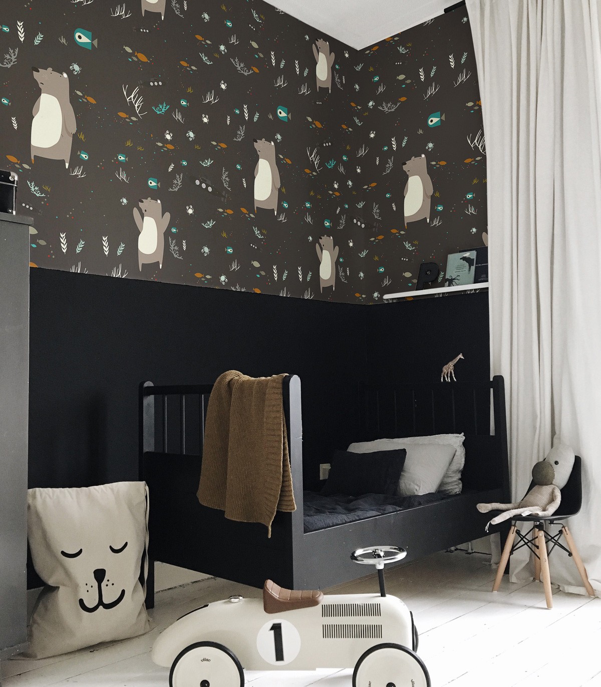 Underwater Bear Black Wallpaper - Wallcolors  - Exclusive Wallpapers