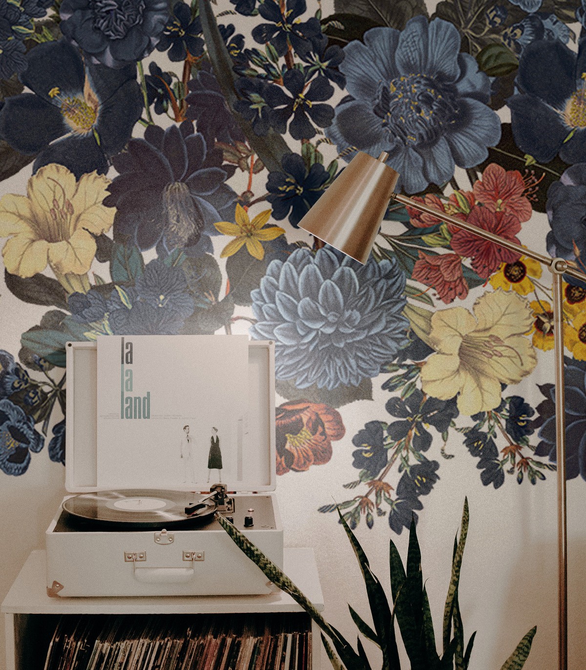 Tapeta Flowery home wide - Wallcolors - Ekskluzywne Tapety