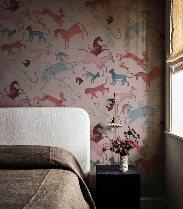 Tapeta Oriental Animals Light Pink - Wallcolors - Ekskluzywne Tapety