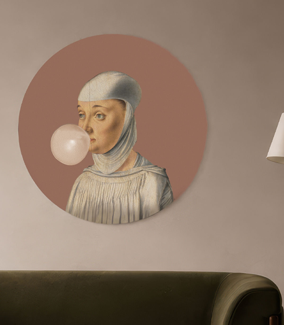 Dots Woman with Bubble Gum Mocha