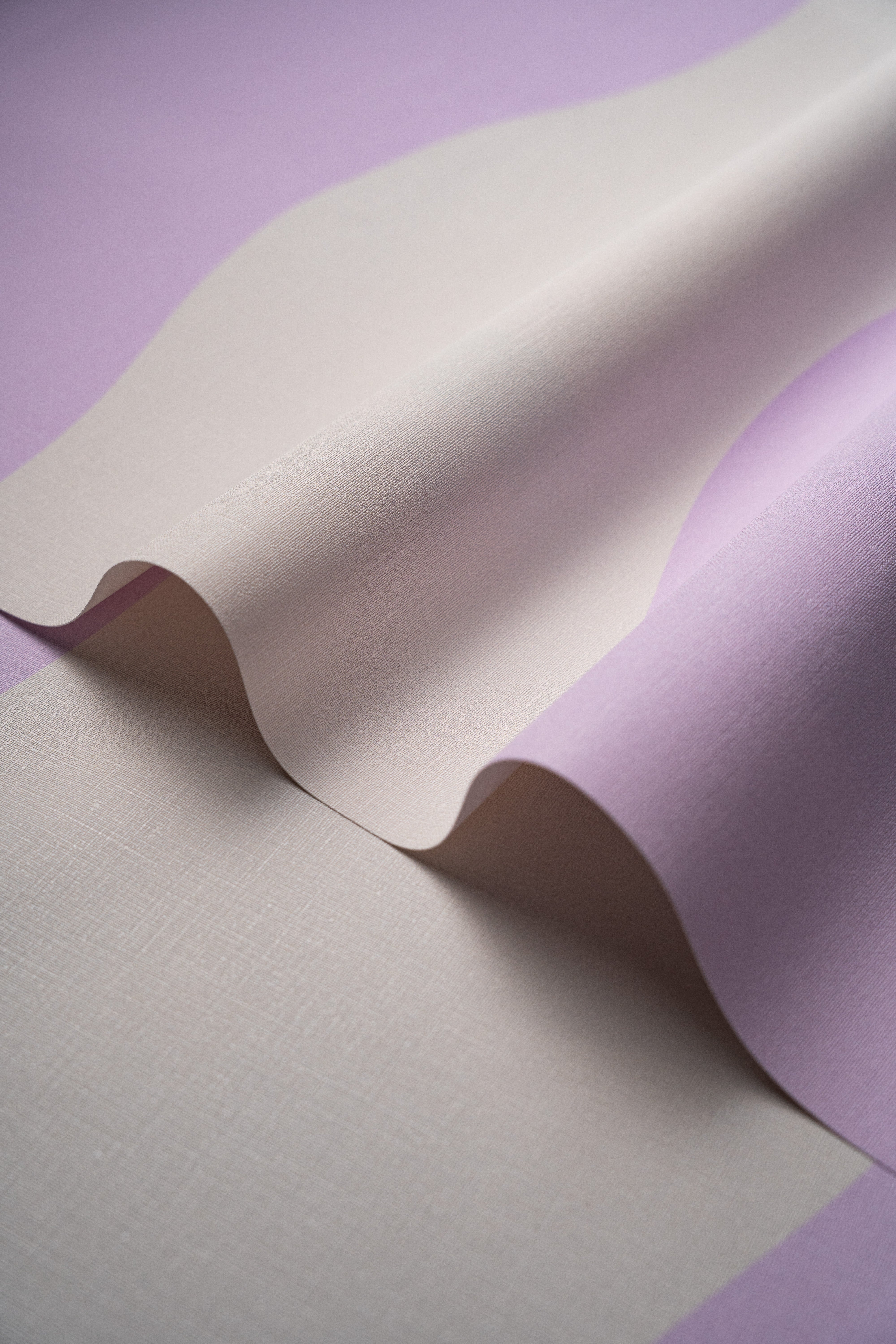 Wallpaper Wave Stripe Lily Lavender