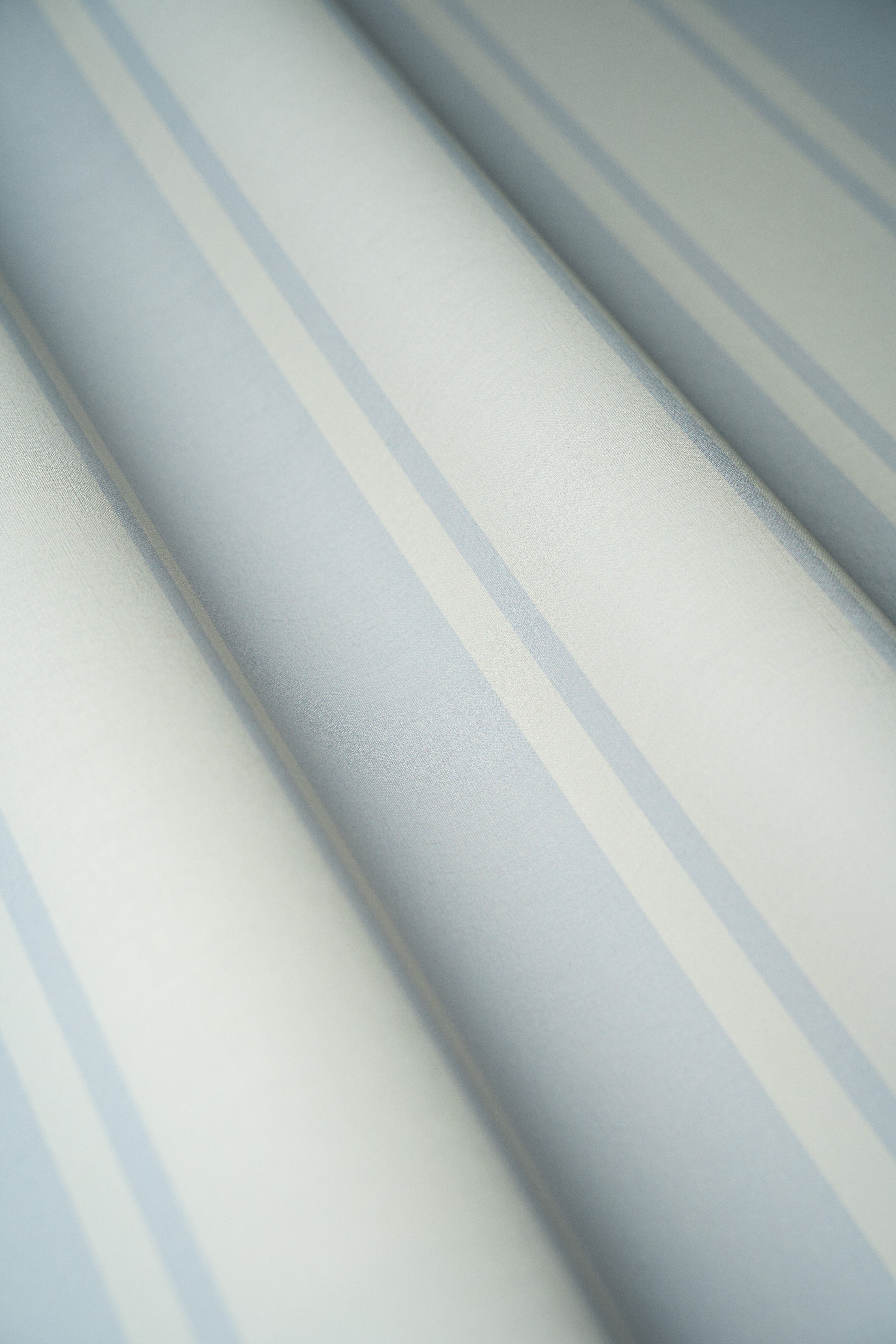 Tapete Gentle Stripe Dusty Blue