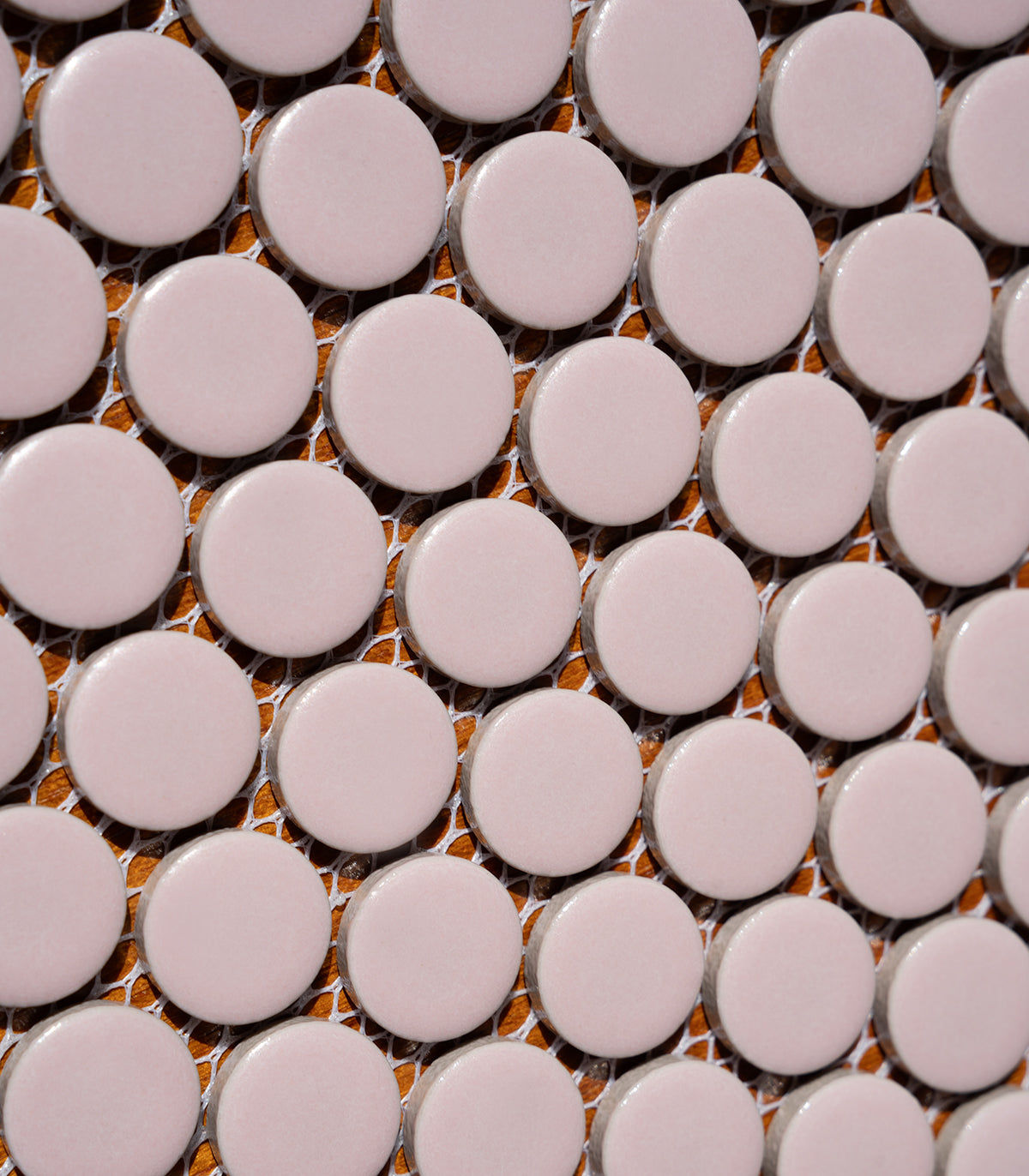 Mosaic penny dots rose matte