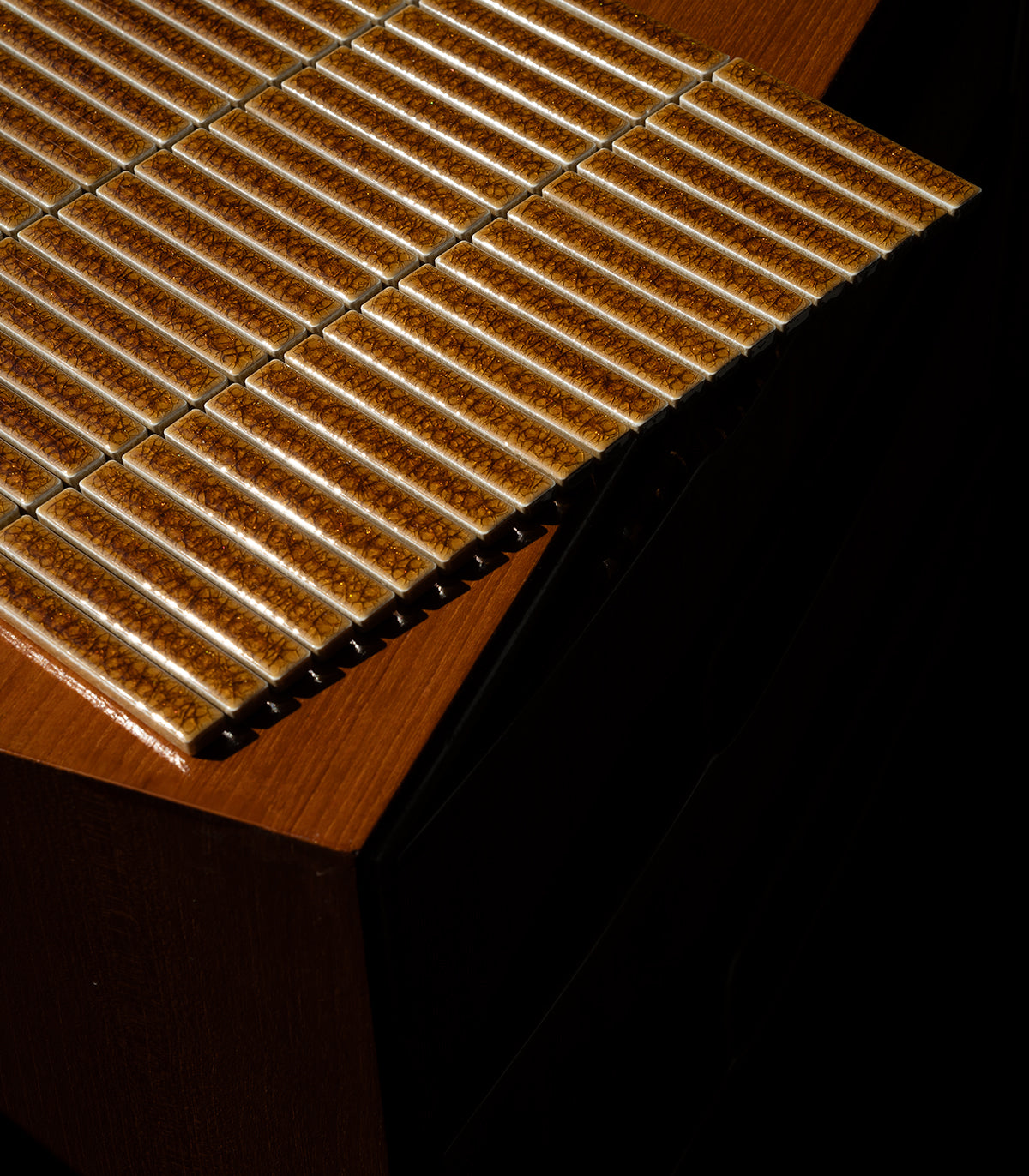 Mini piano brown crackle mosaic