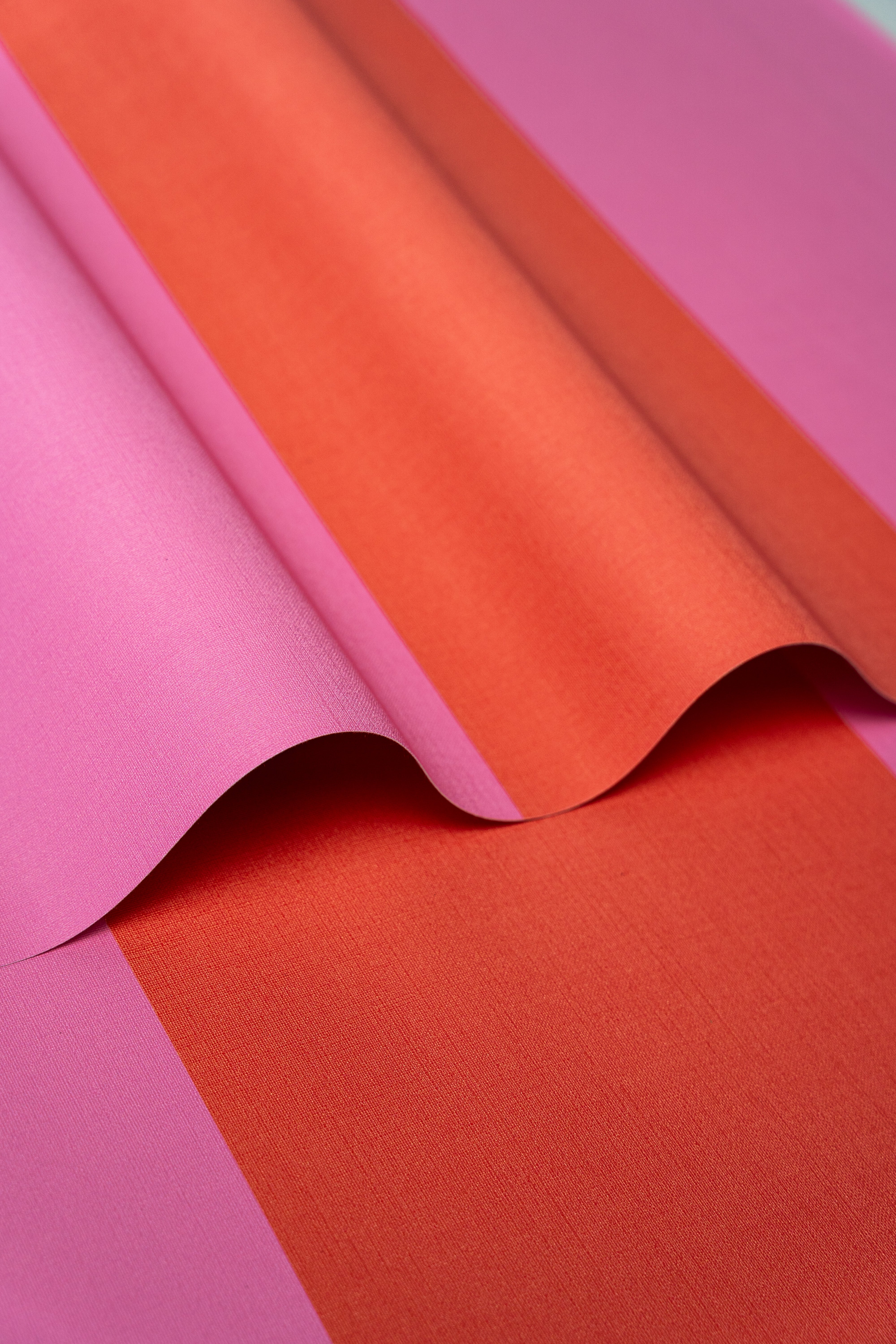 Tapete Wide Stripe Play Cherry Pink
