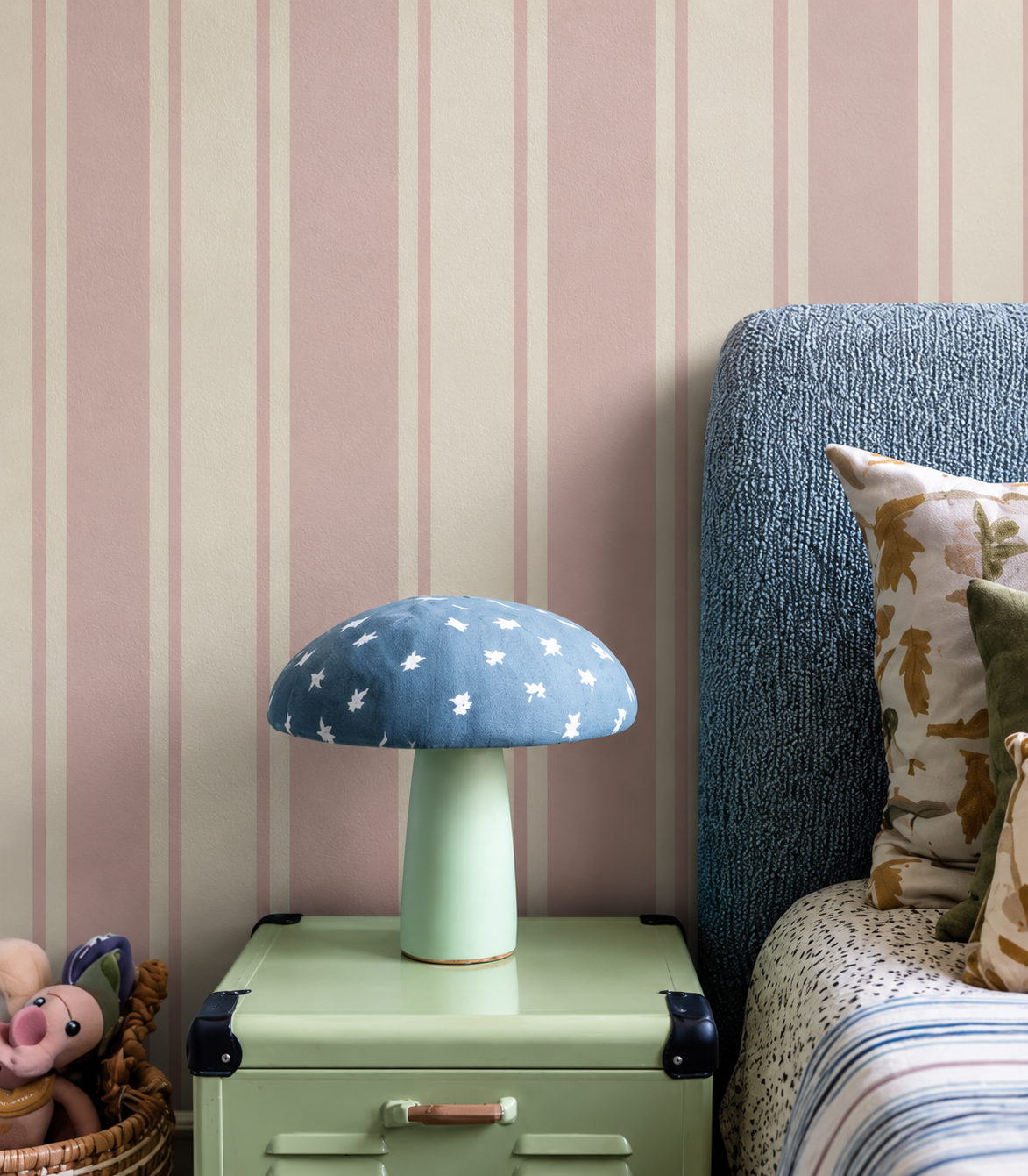 Wallpaper Gentle Stripe Powder Blush
