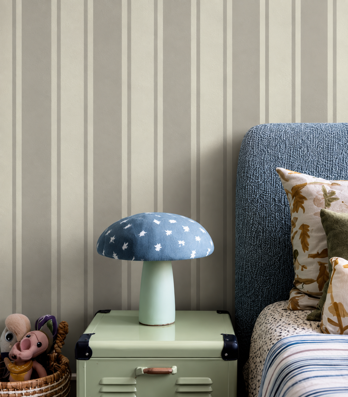 Wallpaper Gentle Stripe Warm Stone