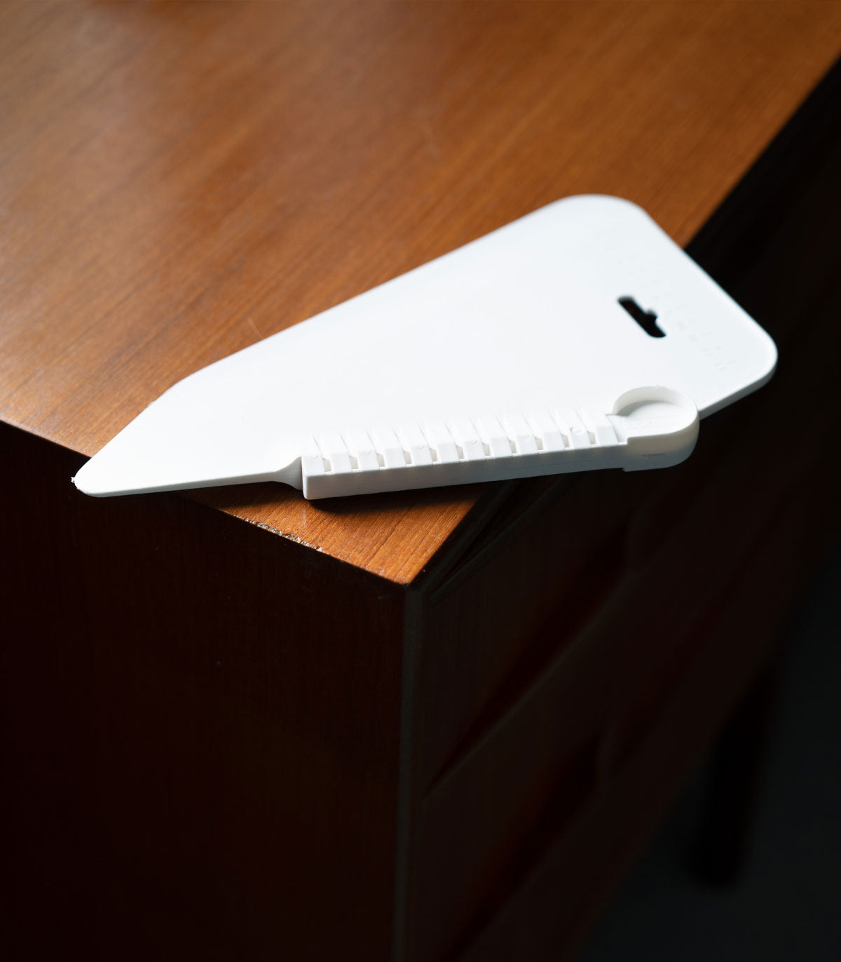 Wallpapering squeegee