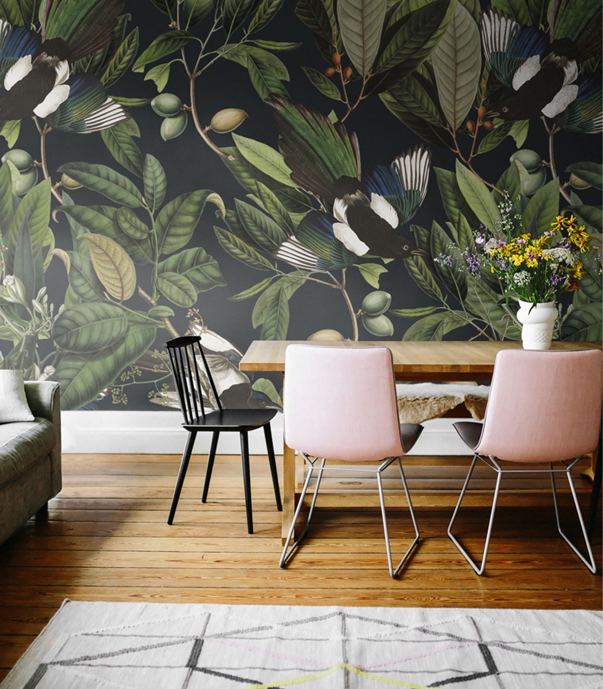 Magpie Black Wallpaper